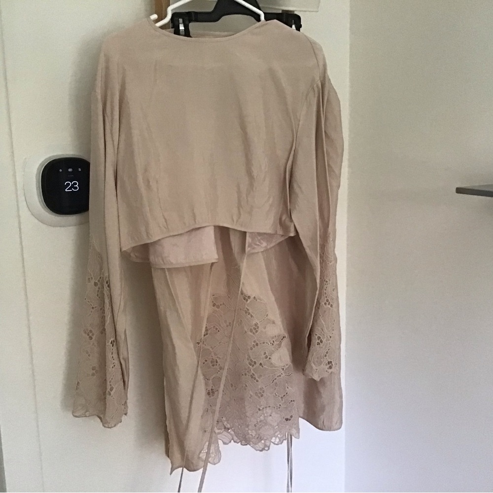 Set top with skirt